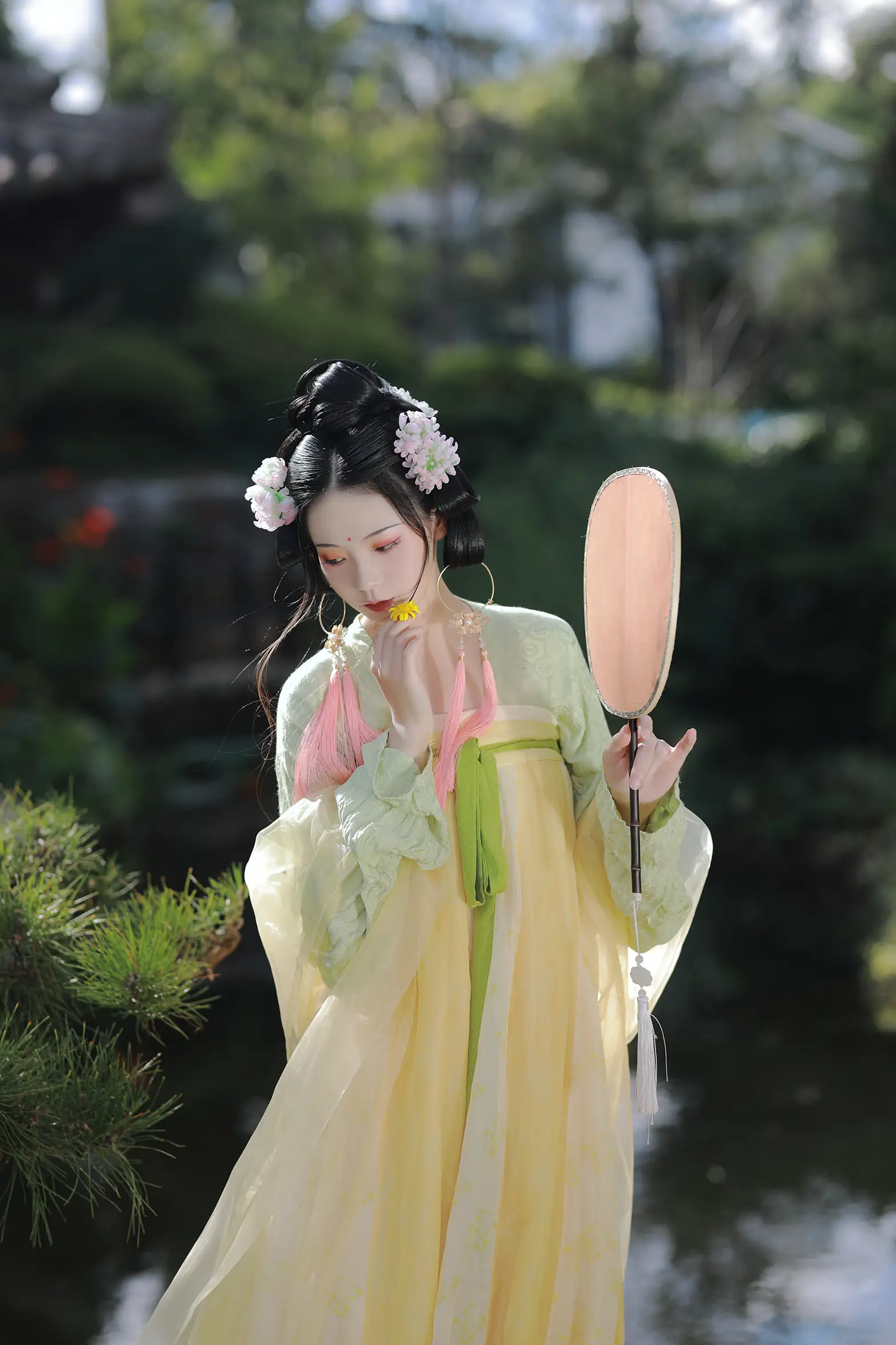 [YITUYU] 2022.09.08 Vol.1903 – If you have nothing else to worry about Flowers independence#[33P]-2